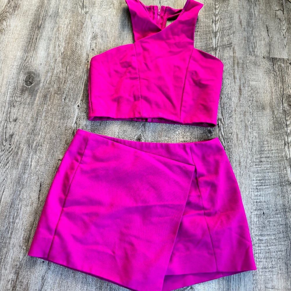 Express Two Piece Magenta Skort + Crop Top - Size Small
